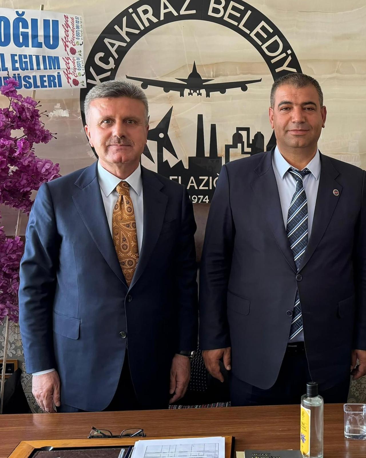 Önceki dönem AK Parti Elazig Il Baskani Ramazan Gürgöze’yi güzide beldemiz Akçakiraz’da agirladik. Nazik ziyaretlerinden dolayi kendilerine tesekkür ediyorum.